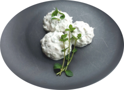 Млечна салата / Tzatziki 200гр