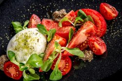 Салата Бурата /BURRATA SALAD 300гр