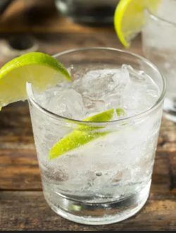 Водка с тоник /Vodka and tonic